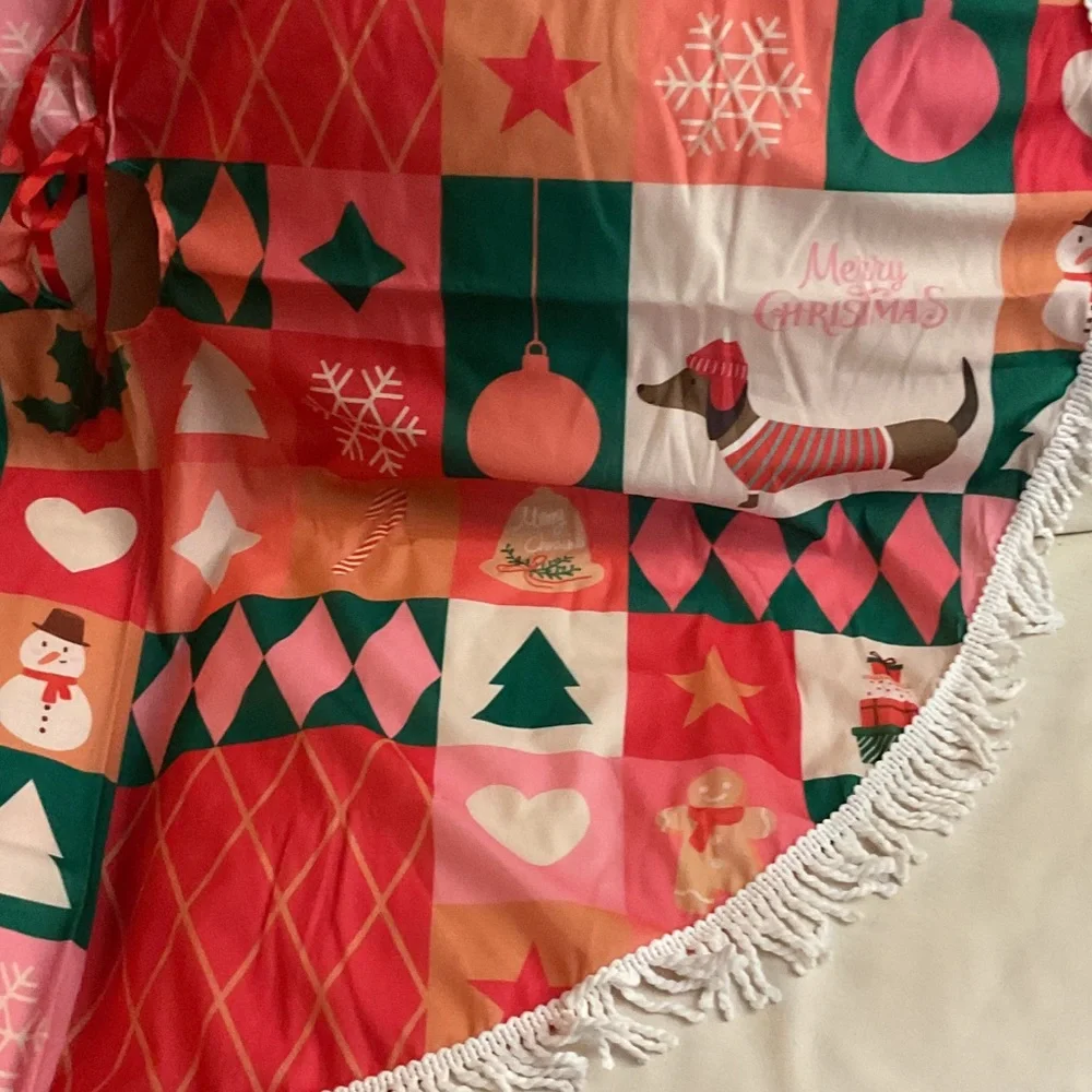 Festive Holiday Tree Skirt with Fringe